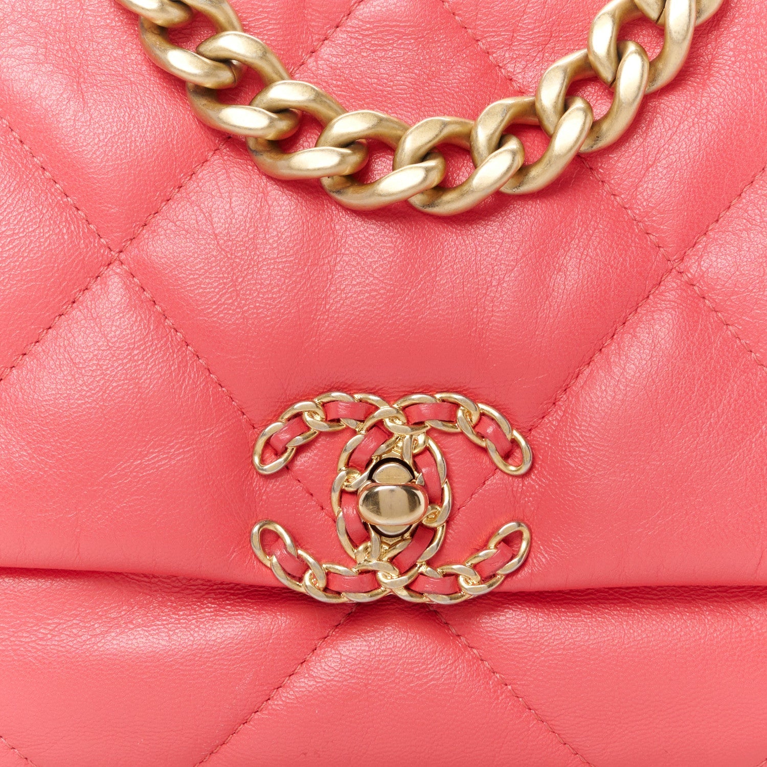 Lambskin Quilted Medium Chanel 19 Flap Dark Pink