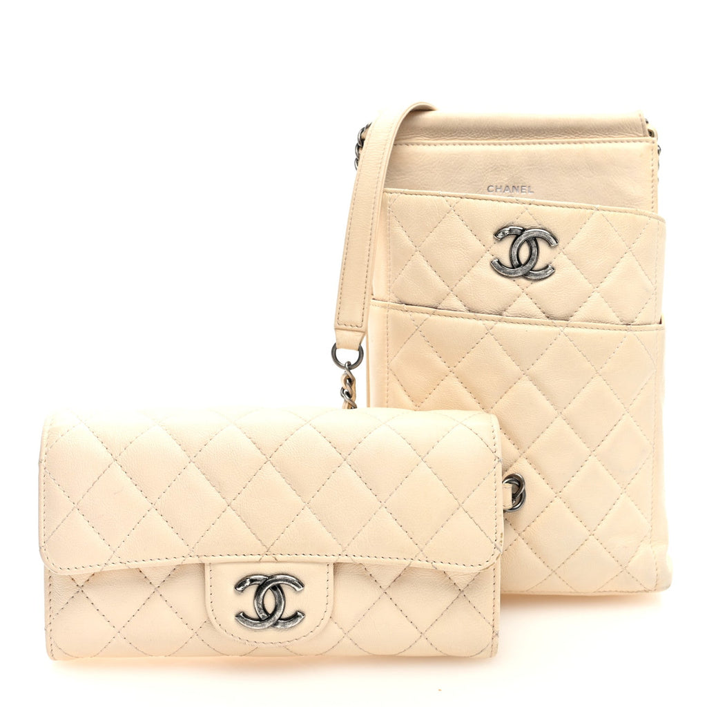 Calfskin Quilted CC Waiter Clutch Clutch With Chain White
