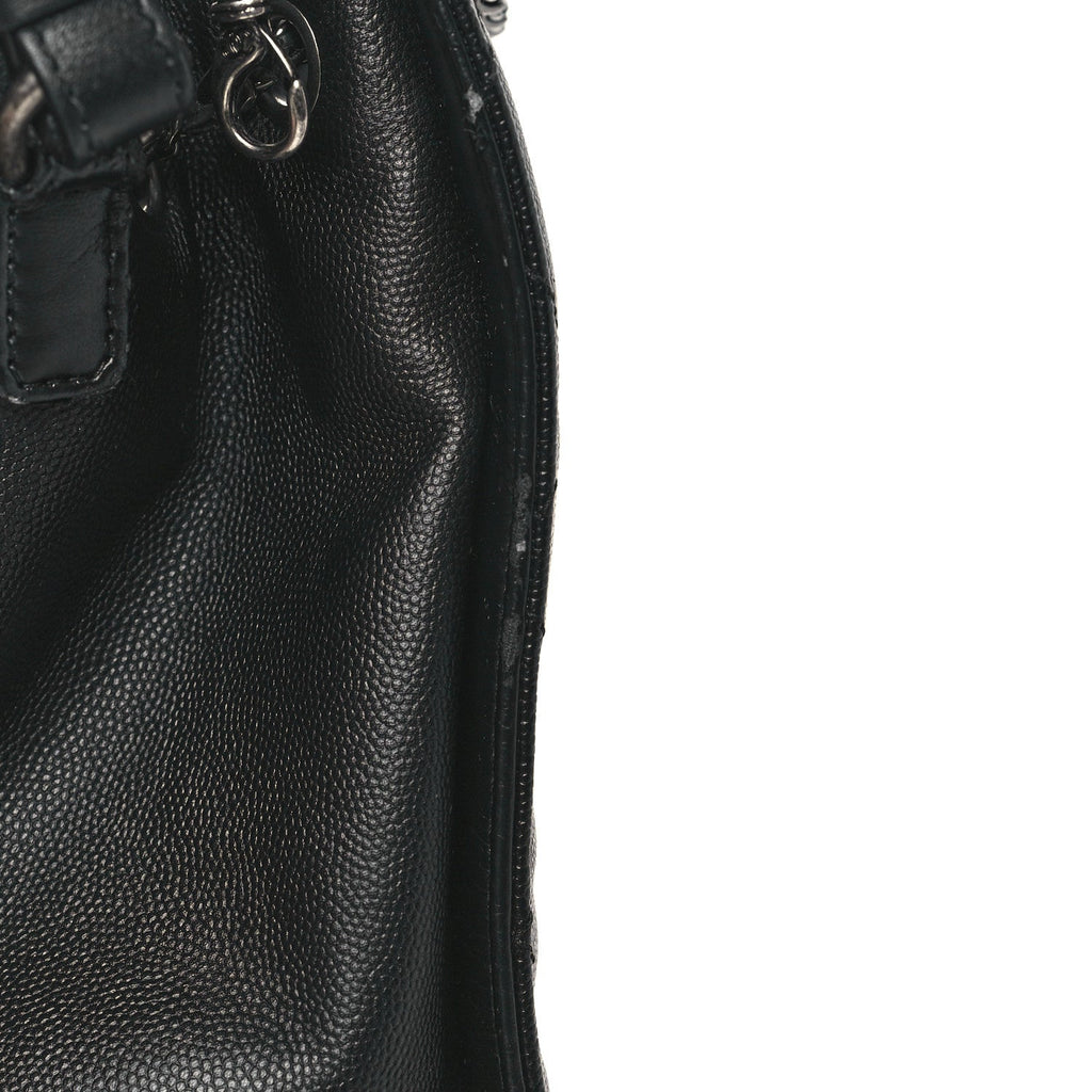 Caviar Quilted Medium CC Bucket Bag Black