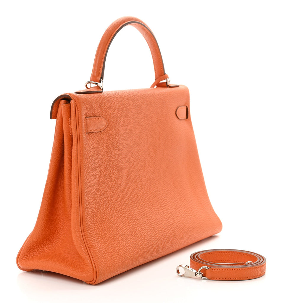Togo Kelly Retourne 28 Orange