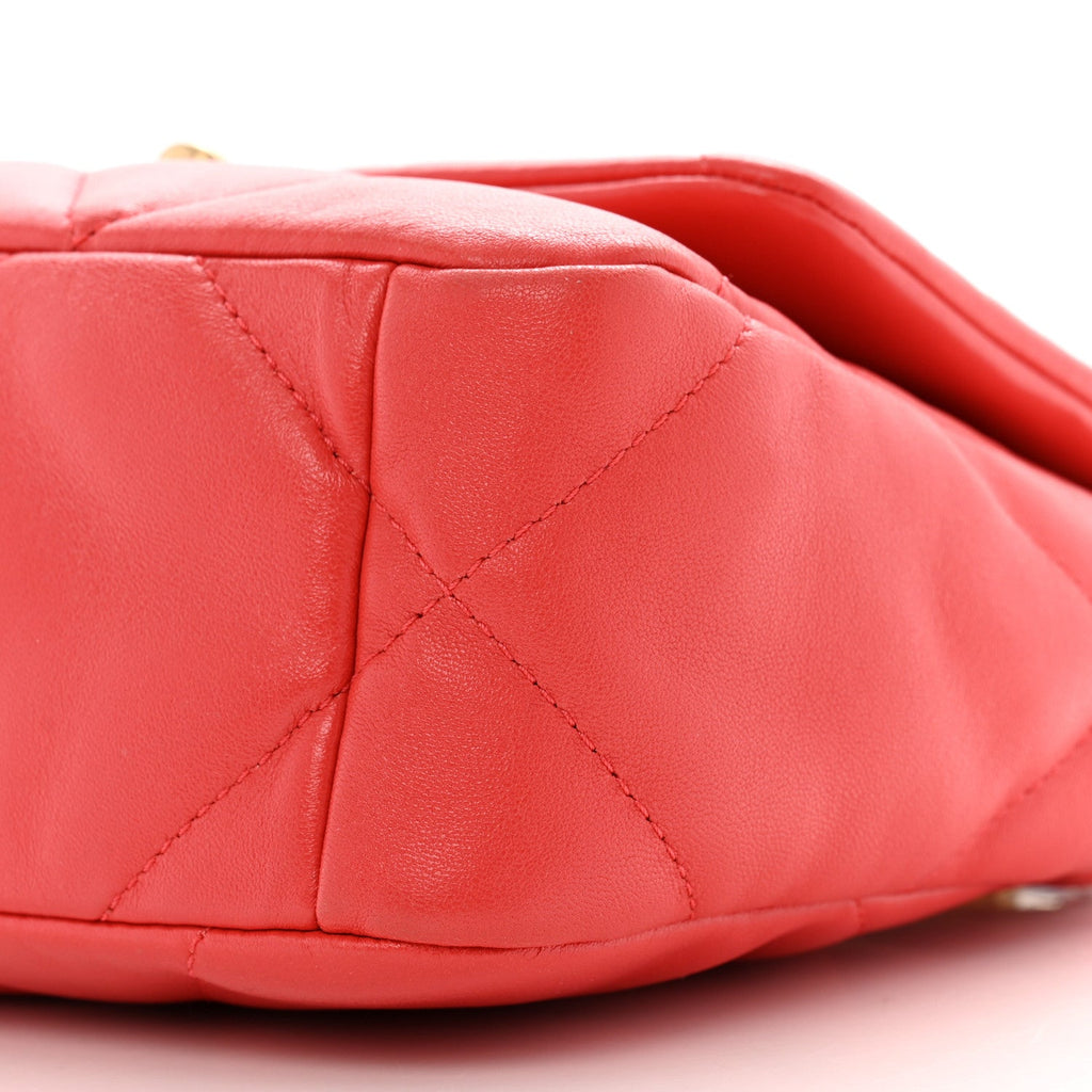 Lambskin Quilted Medium Chanel 19 Flap Red