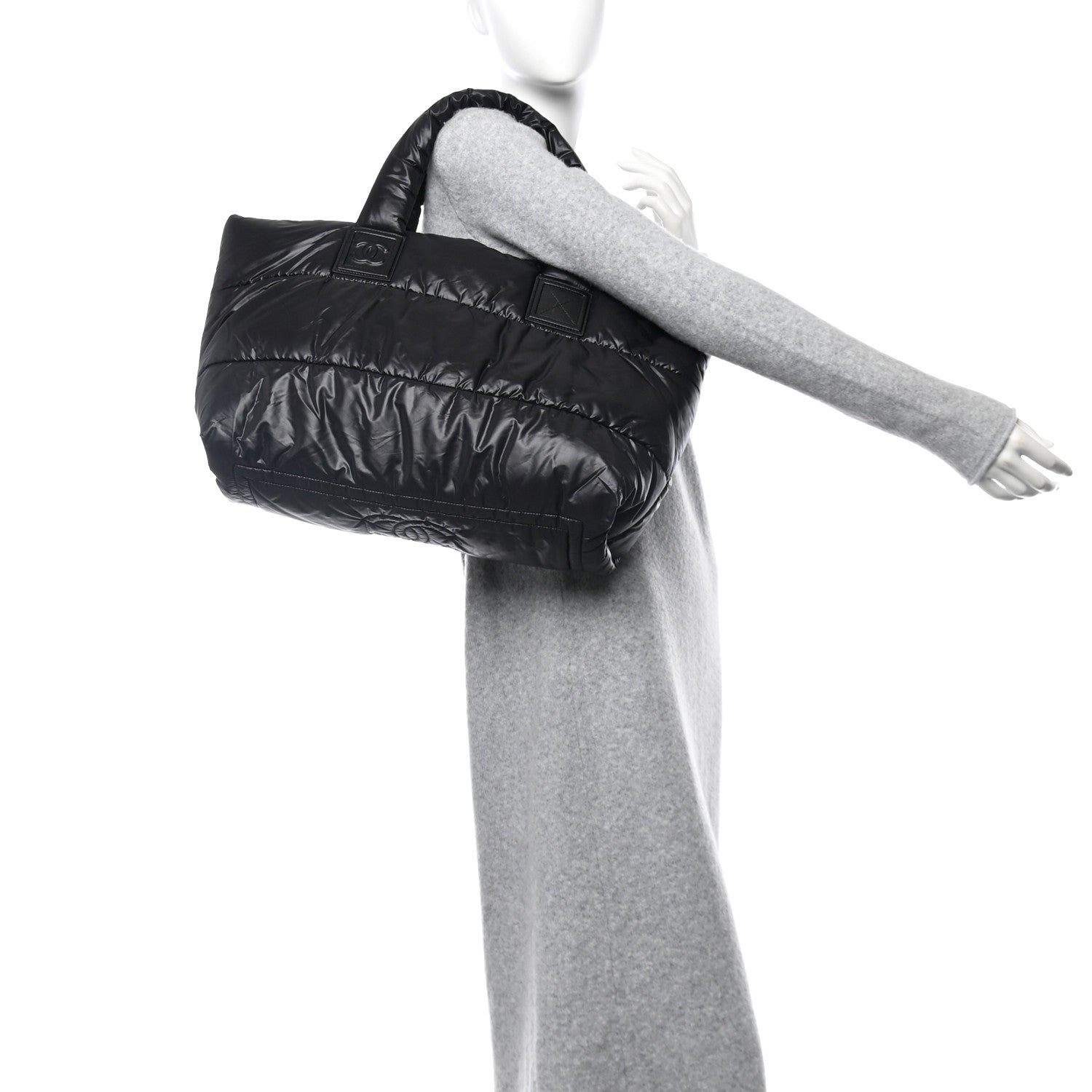 Lambskin Quilted Large Coco Cocoon Reversible Tote Black