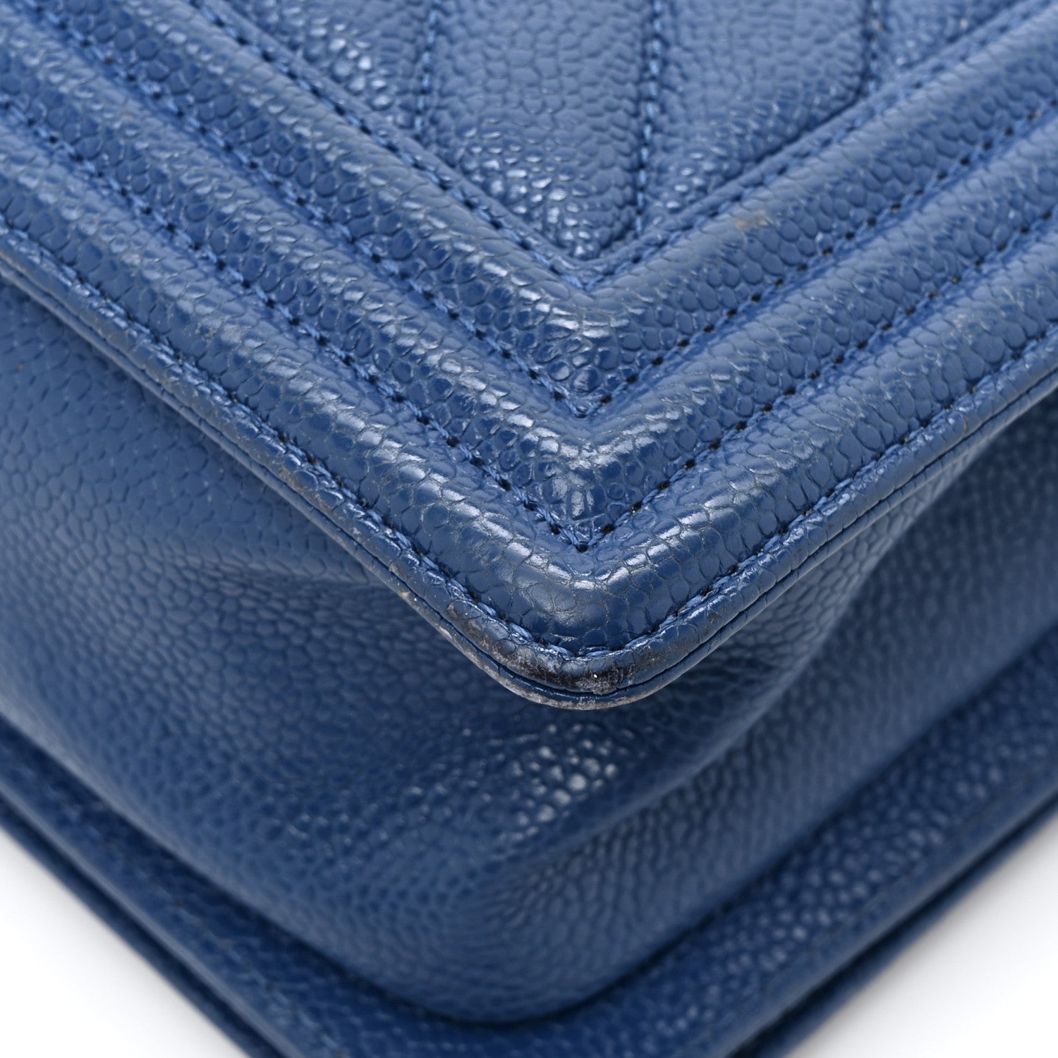 Caviar Chevron Quilted Medium Boy Flap Navy