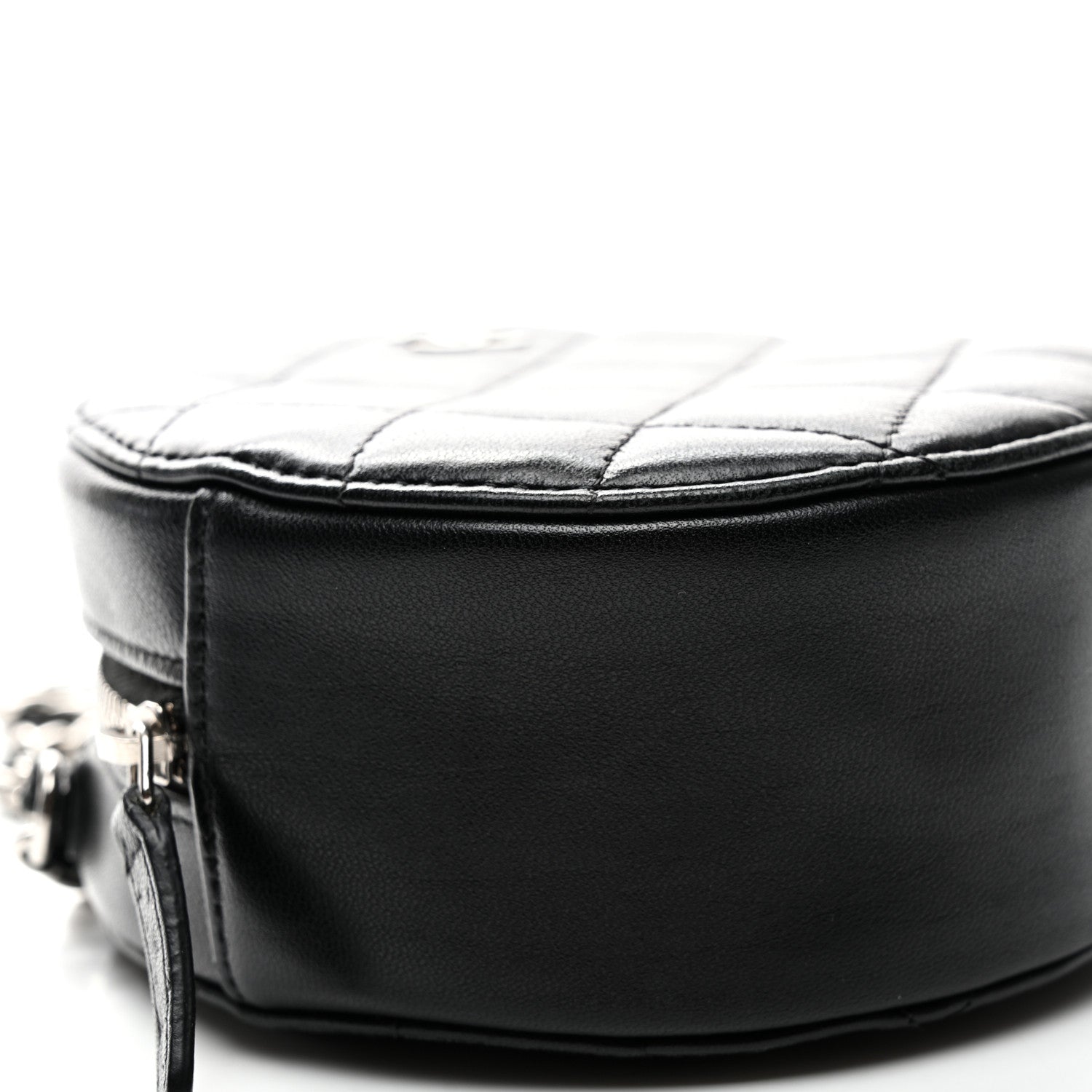 Lambskin Quilted Round Clutch With Chain Black