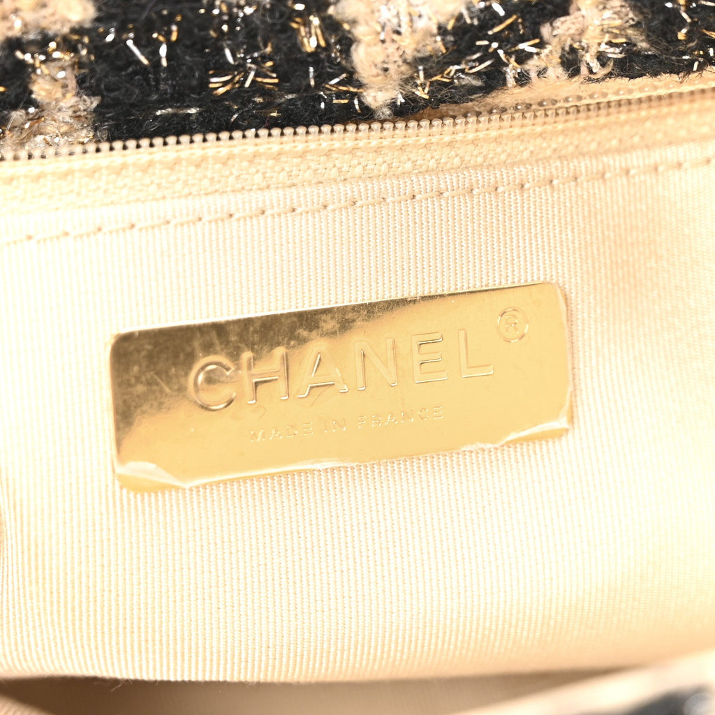 Tweed Large Chanel 19 Flap Beige Black