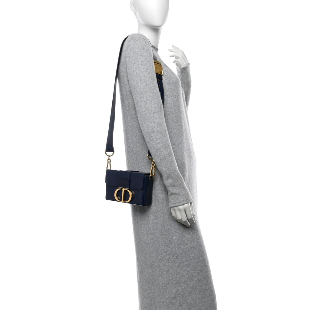 Smooth Calfskin 30 Montaigne Box Bag Navy