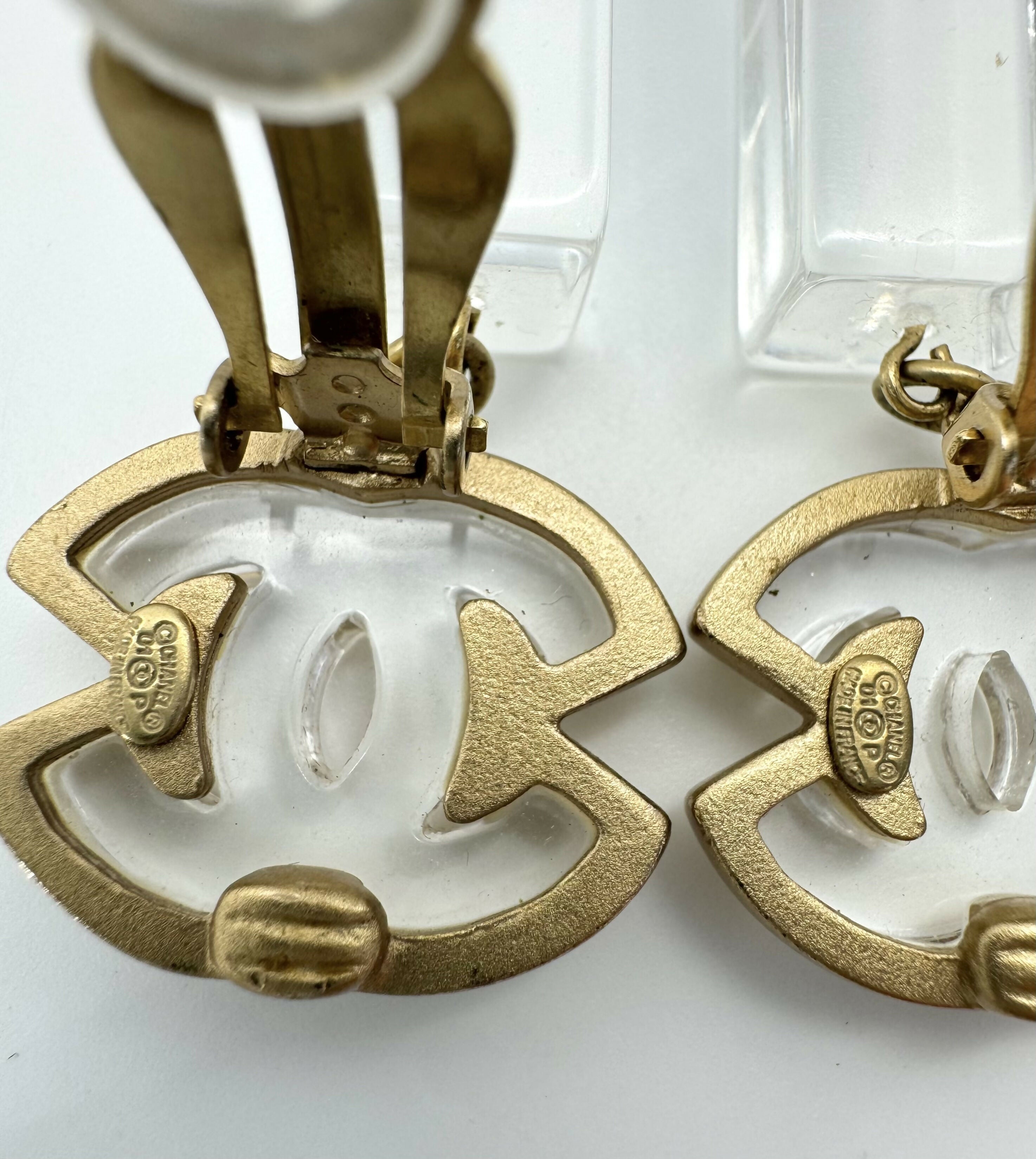 Chanel Vintage 01P Acrylic Rectangular Ice Cube Dangle Clip-on Earrings