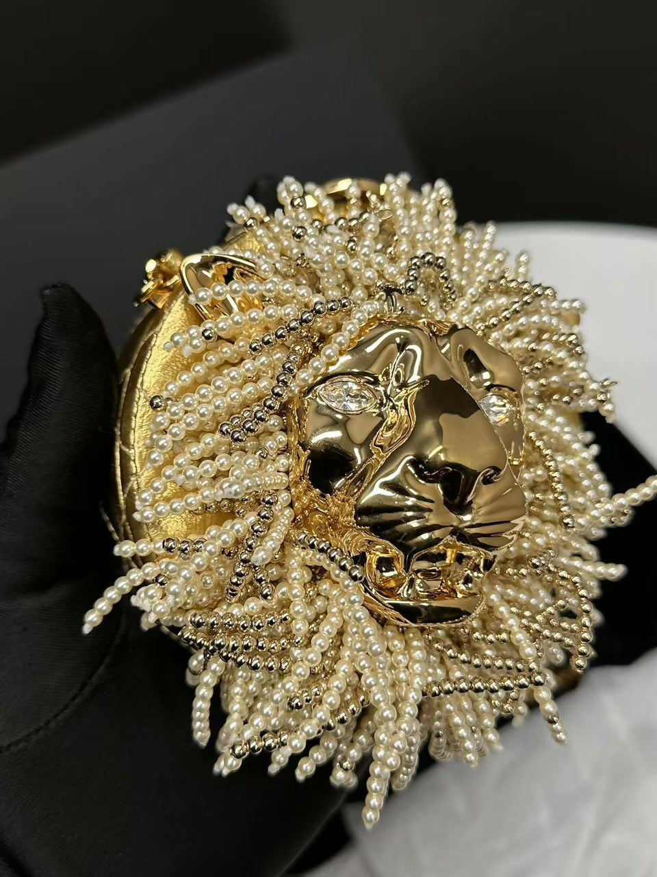 Chanel 22/23 Métiers d’art Lion Minaudière