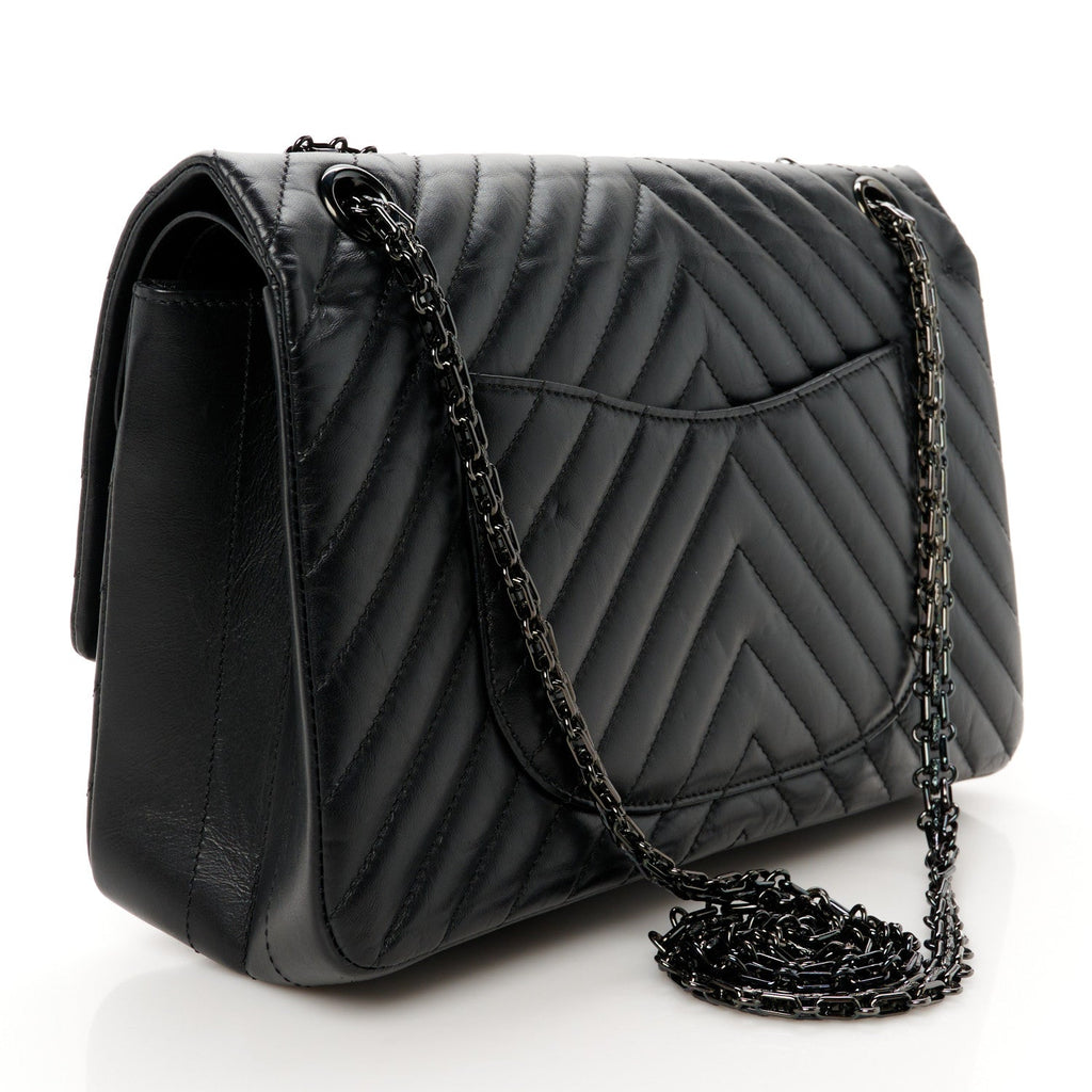 Aged Calfskin Chevron Quilted 2.55 Reissue 226 Flap So Black