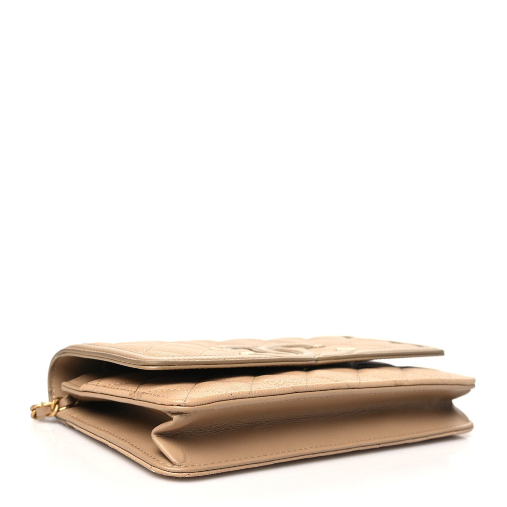 Caviar Quilted CC Filigree Wallet On Chain WOC Beige