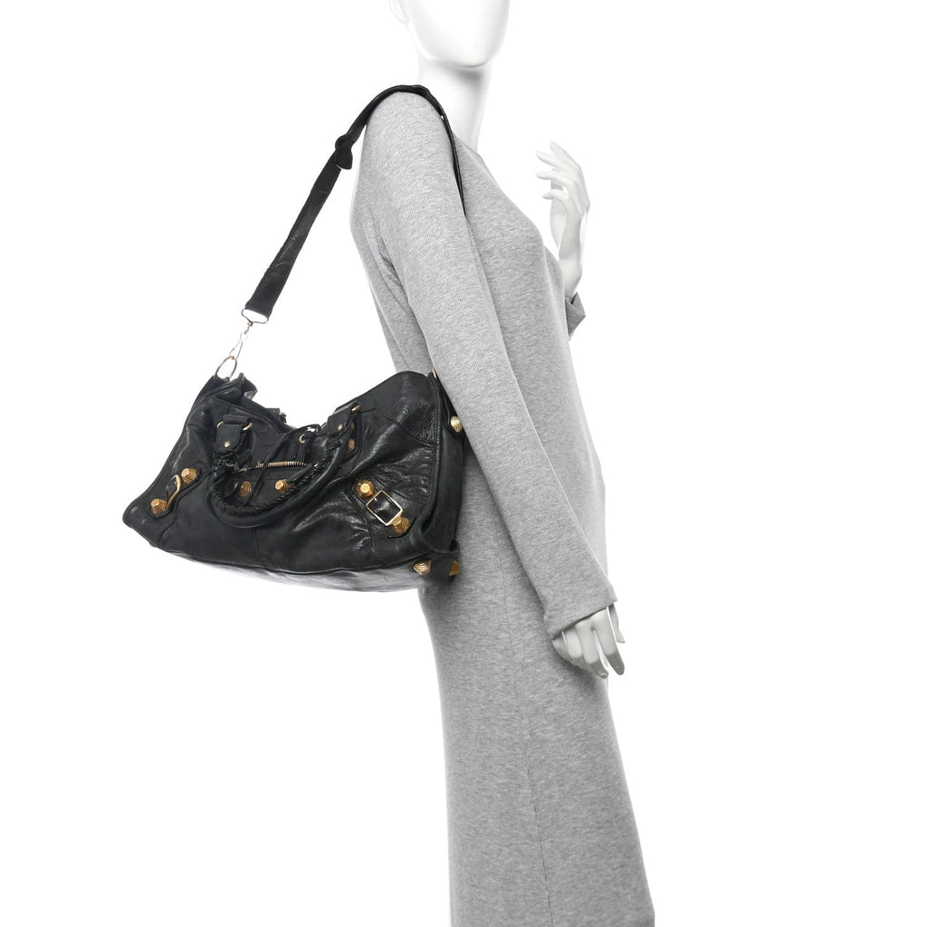 Pebbled Calfskin Small Soho Disco Bag Black