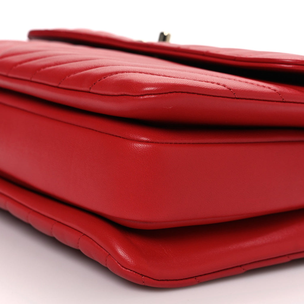 Lambskin Chevron Quilted Medium Trendy CC Dual Handle Flap Bag Red