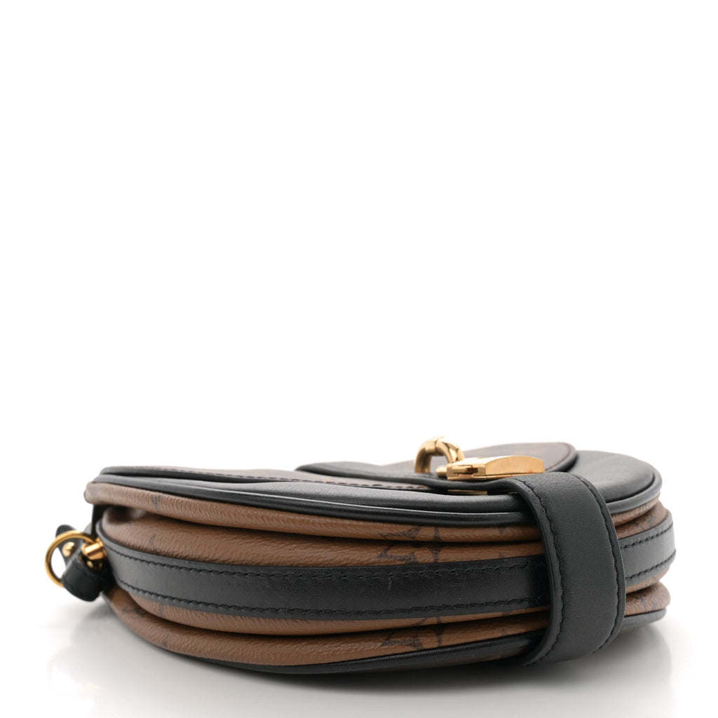 Reverse Monogram Chantilly Lock Black