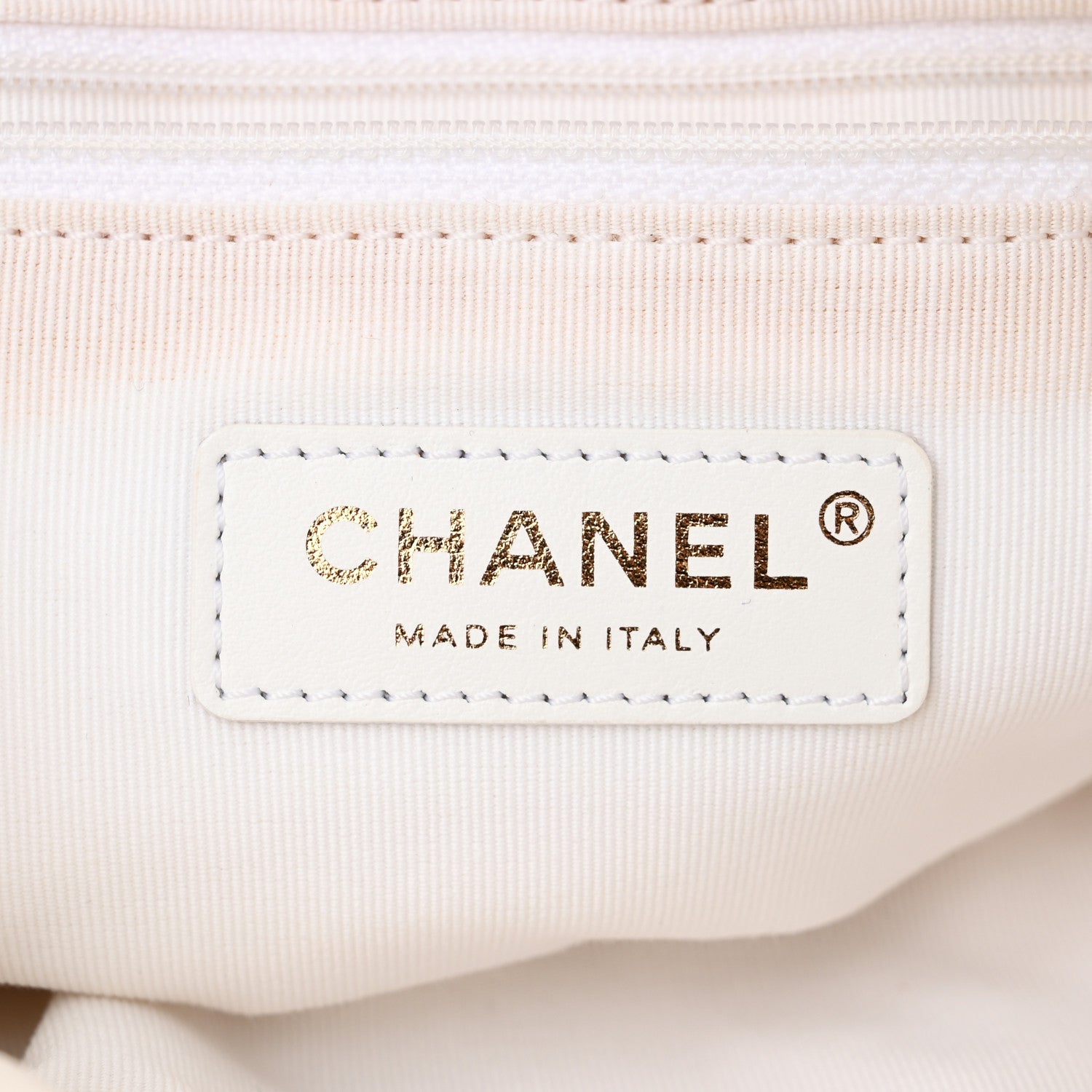 Lambskin Quilted Pearl About Pearls Drawstring Bag White