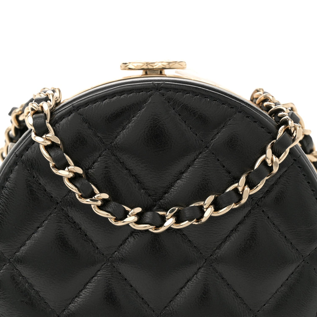 Metal Lambskin Quilted Round Lock Frame Vanity Clutch With Chain Black