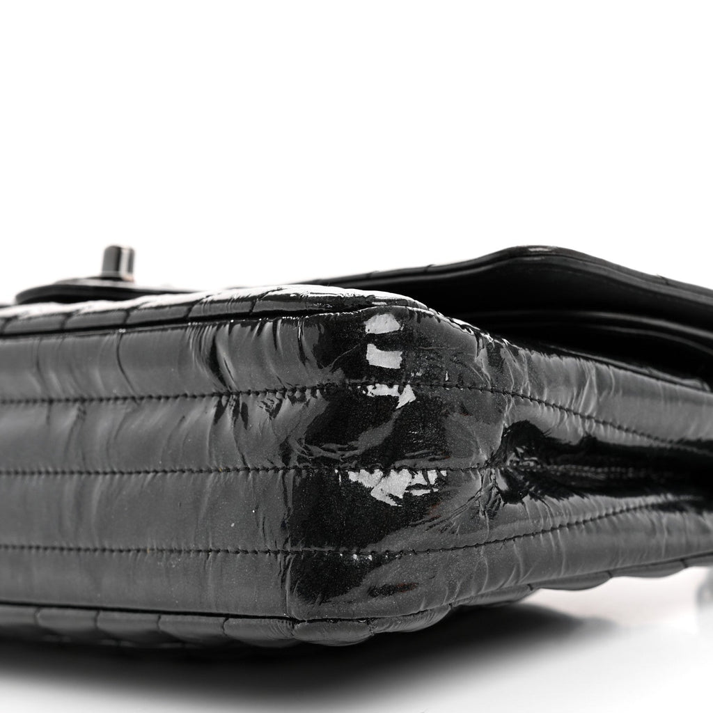 Metallic Patent Crumpled Calfskin Chevron Quilted Medium Double Flap So Black