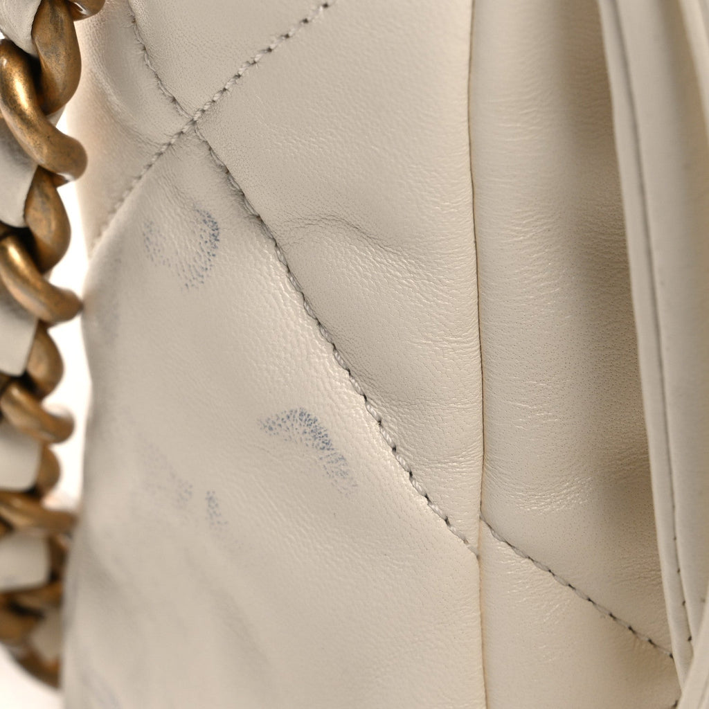 Lambskin Quilted Medium Chanel 19 Flap White