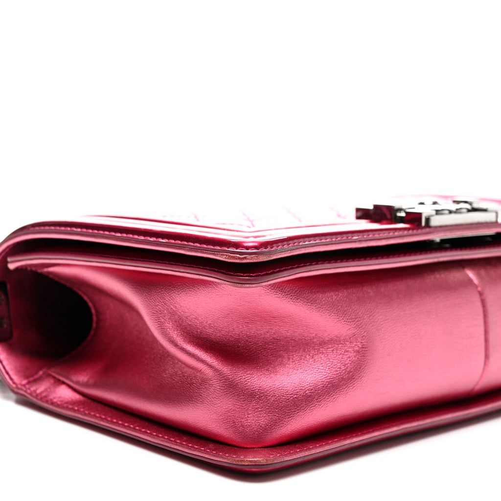 Metallic Patent Calfskin Quilted Medium Boy Flap Pink