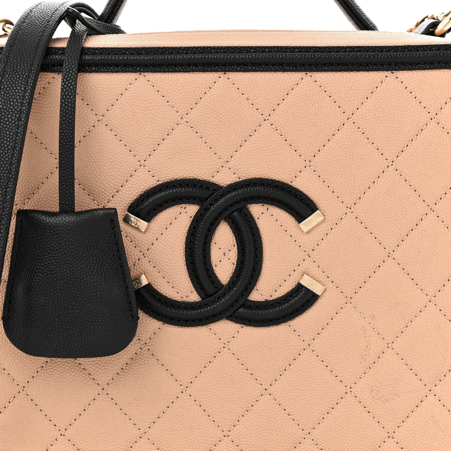Caviar Quilted Medium CC Filigree Vanity Case Beige Black