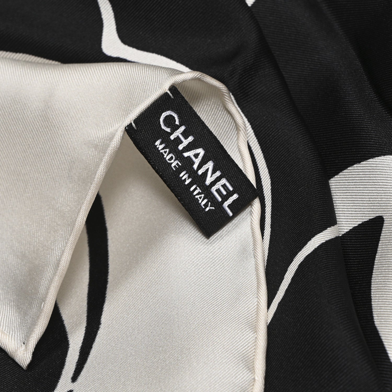Silk CC Camellia Scarf Black White