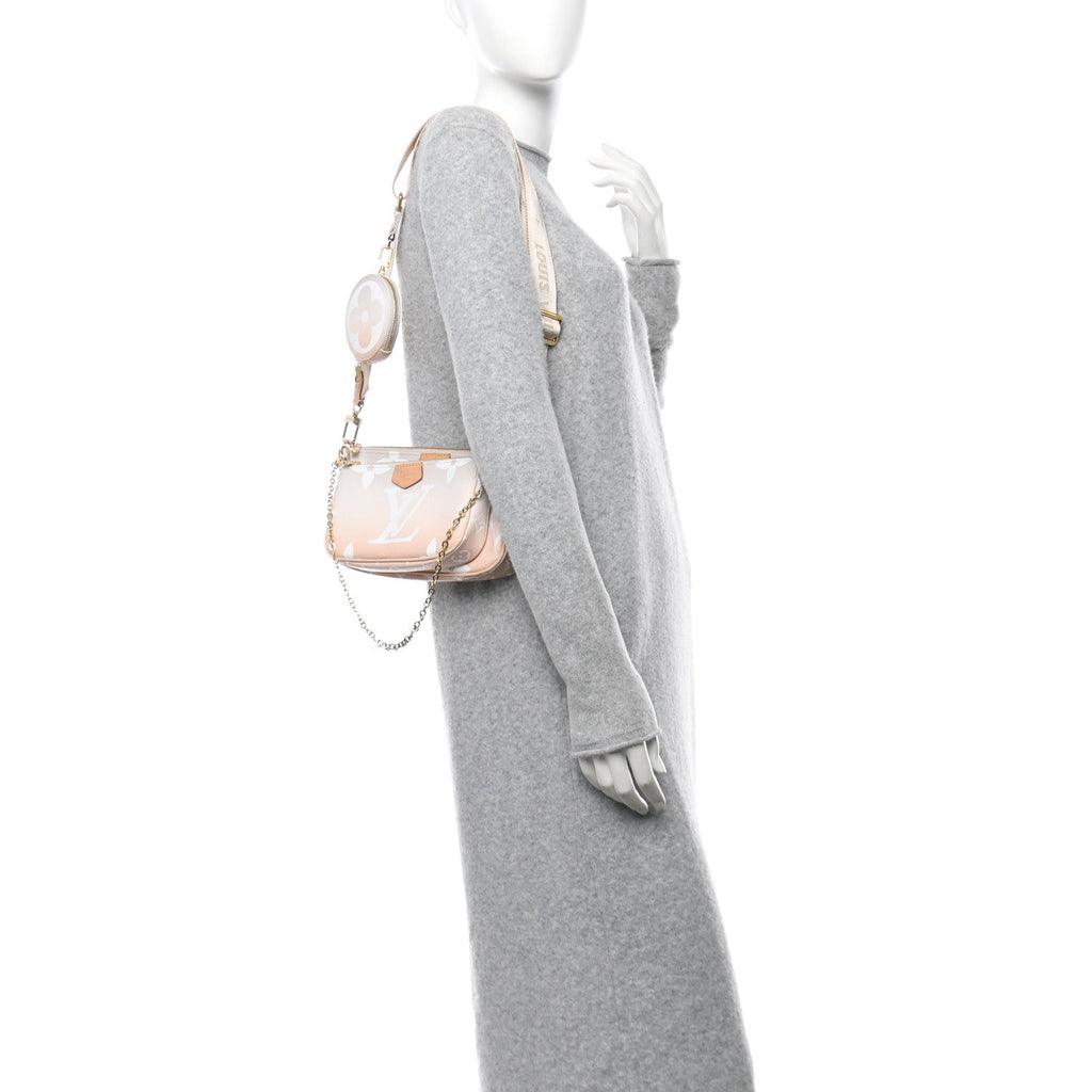 Monogram Giant By The Pool Multi Pochette Accessories Brume