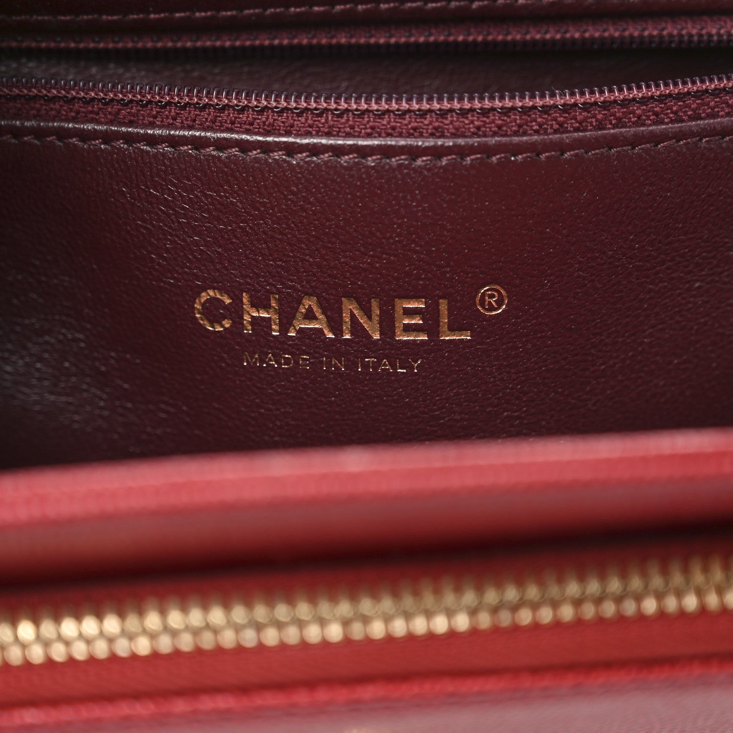 Caviar Quilted Large Business Affinity Flap Red