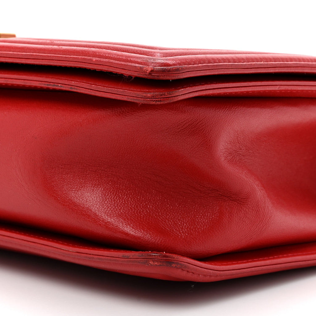 Lambskin Quilted New Medium Boy Flap Red