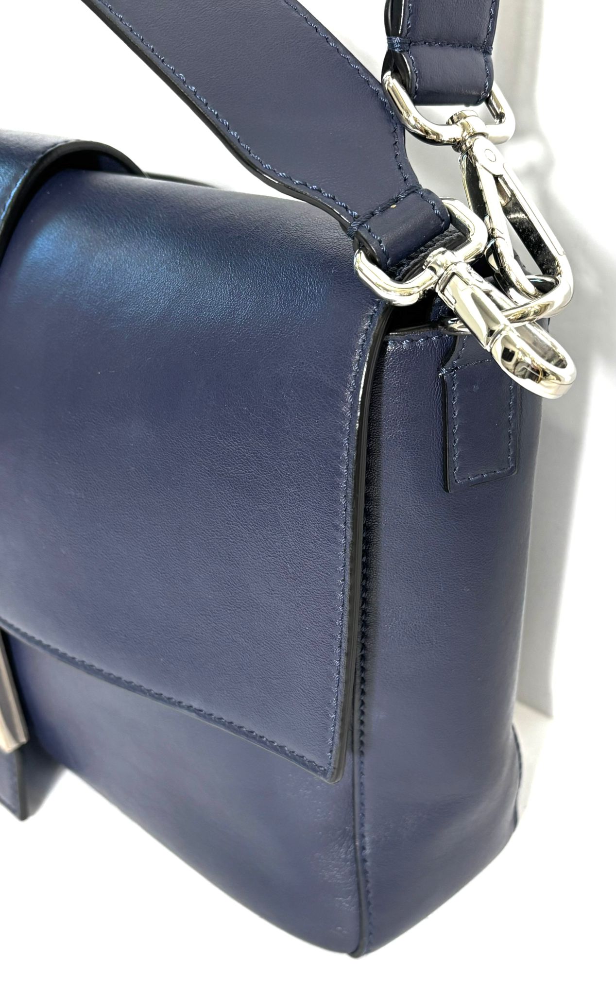 FENDI VITELLO GRACE FF LARGE BAGUETTE BAG