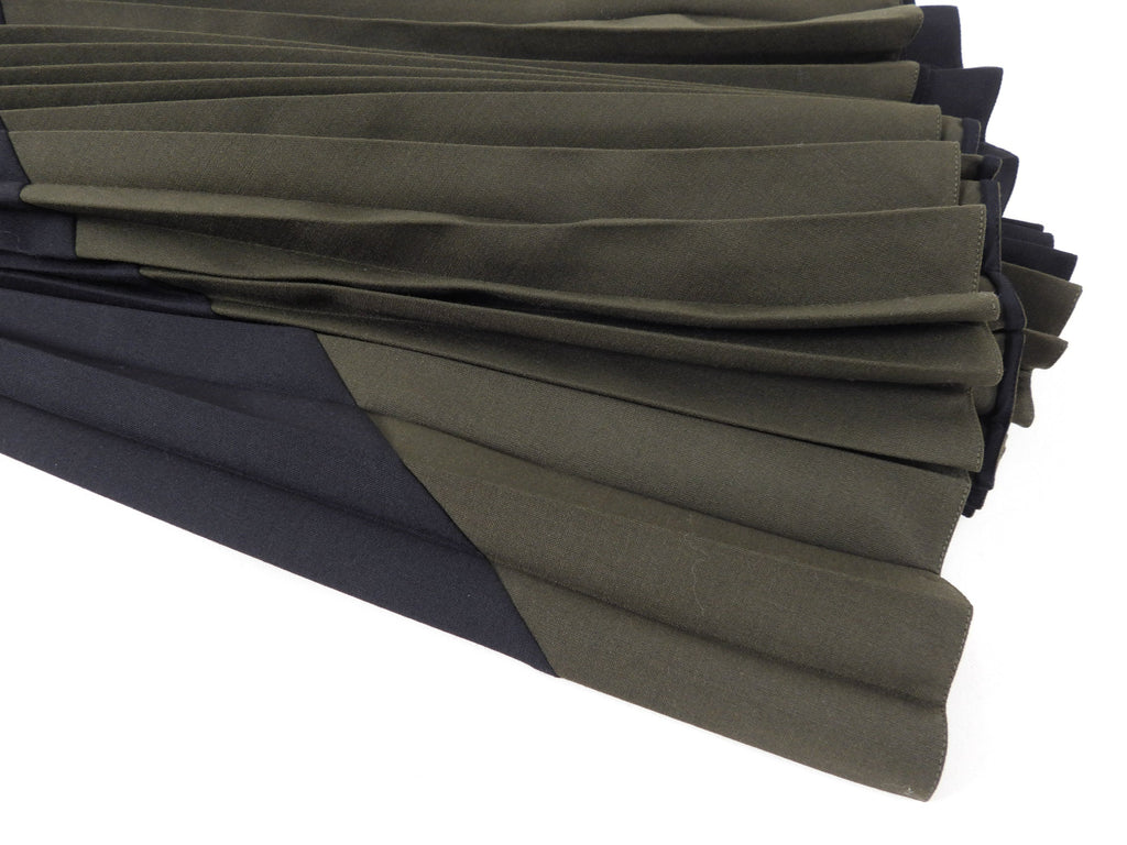 Fendi Black and Olive Green Pleated Midi Skirt - IT42 / USA 6 / M