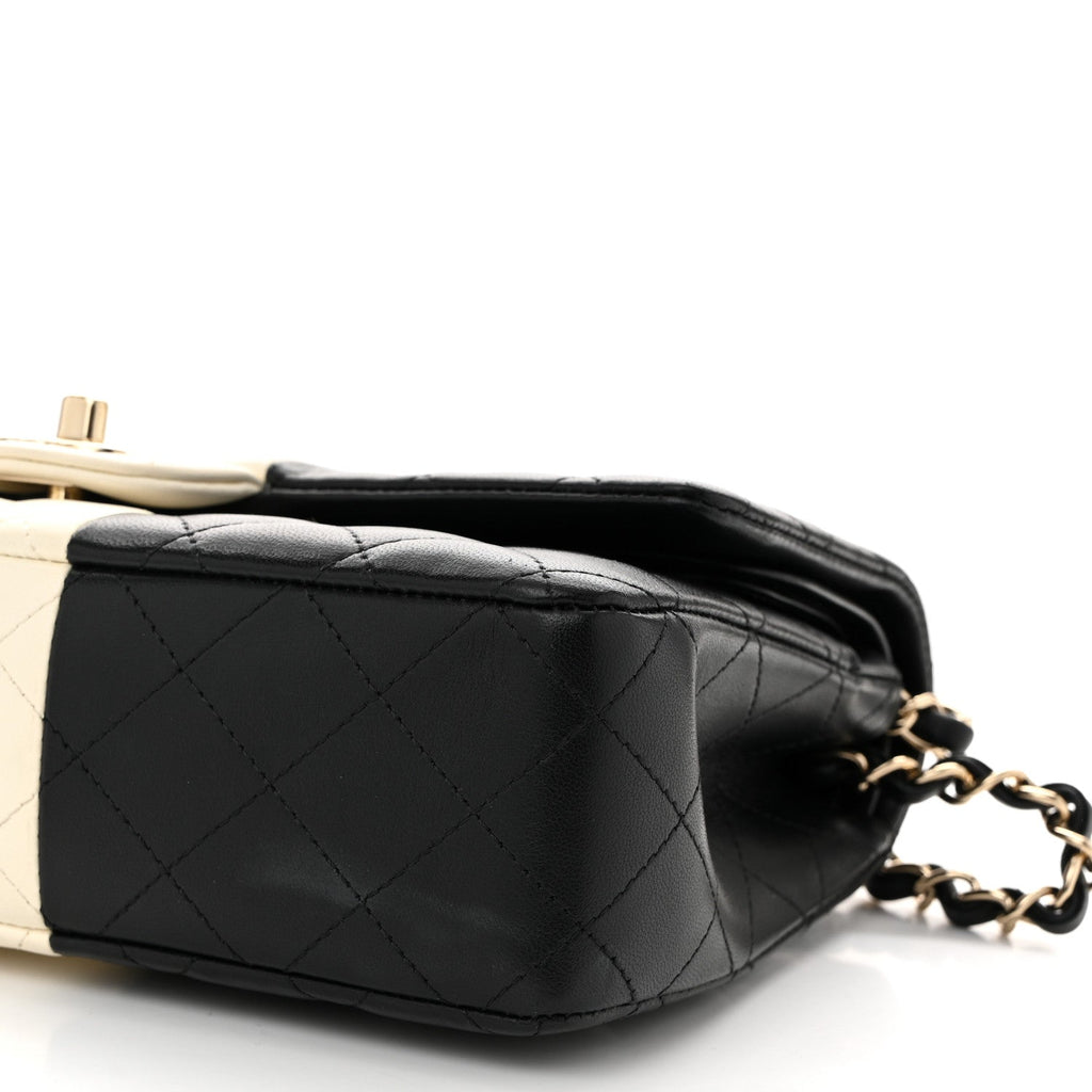 Lambskin Quilted Medium Double Flap Black White