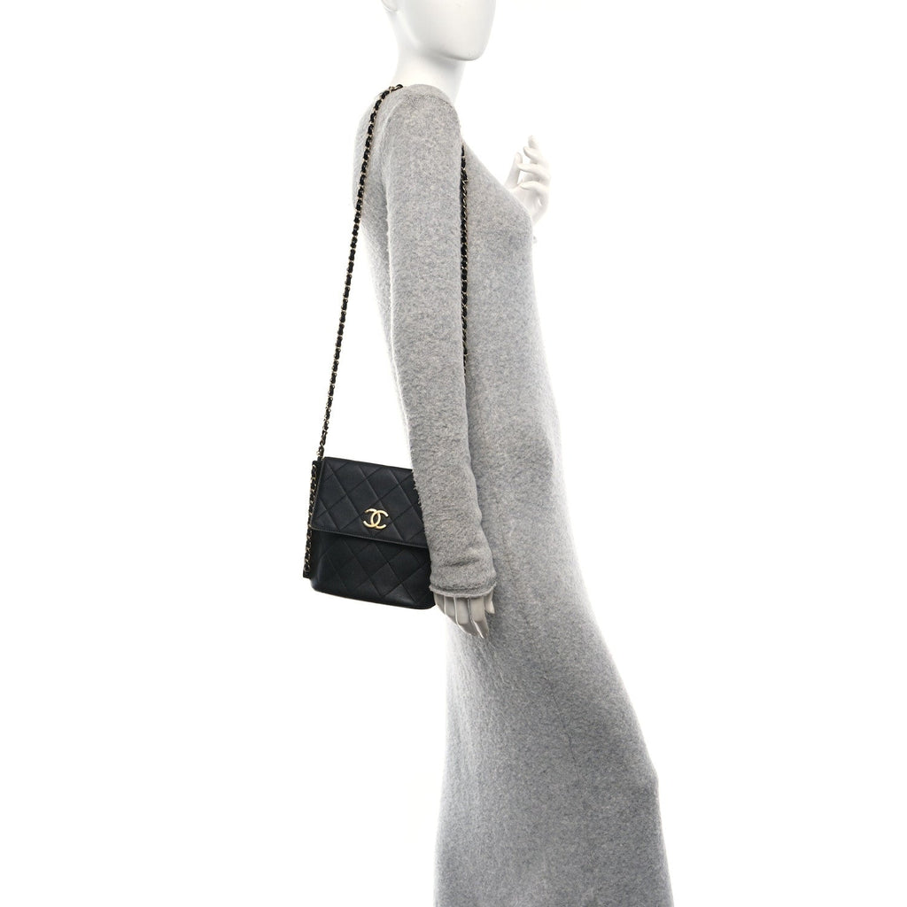 Calfskin Quilted Chain Small Hobo Bag Black