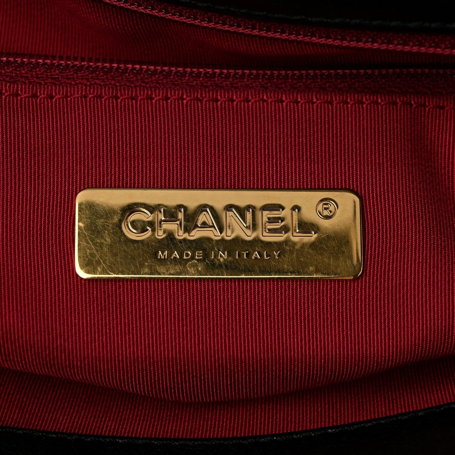 Lambskin Quilted Maxi Chanel 19 Flap Black
