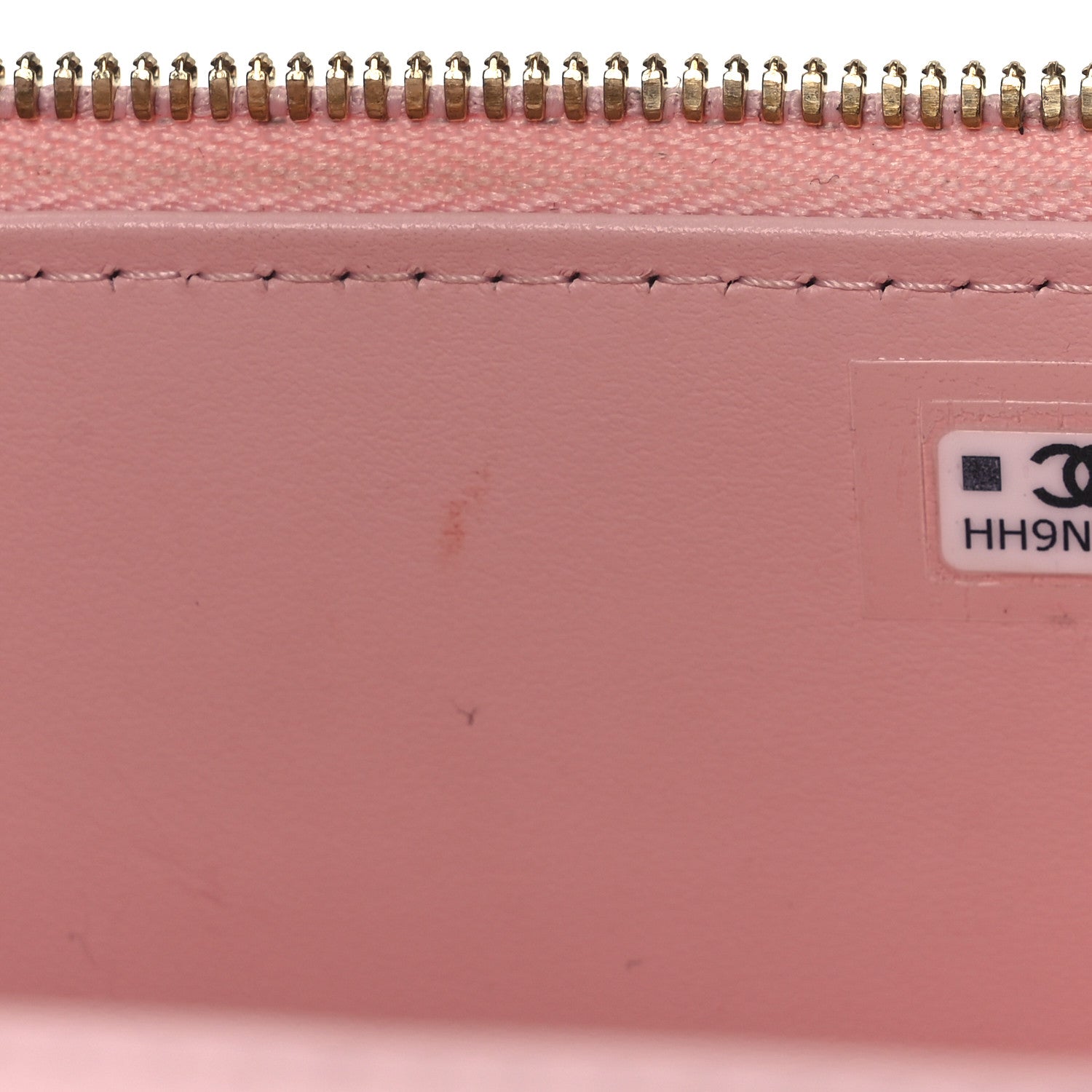 Caviar Quilted  Vanity Case With Chain Pink