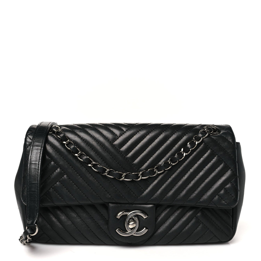 Lambskin Small CC Crossing Flap Black