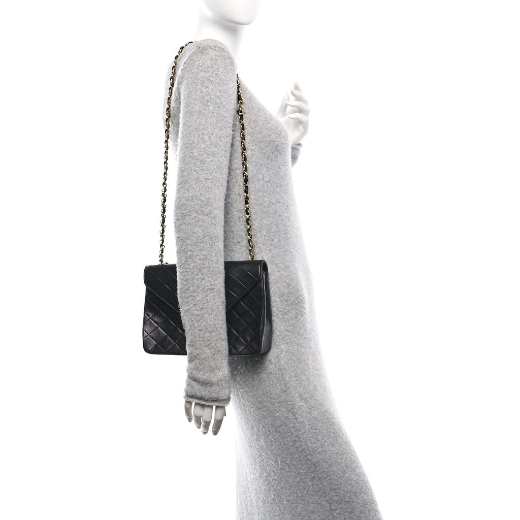 Lambskin Diamond Stitch Envelope Single Flap Black