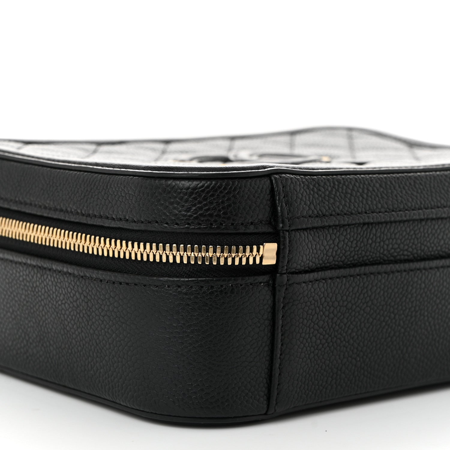 Caviar Quilted Medium CC Filigree Vanity Case Black