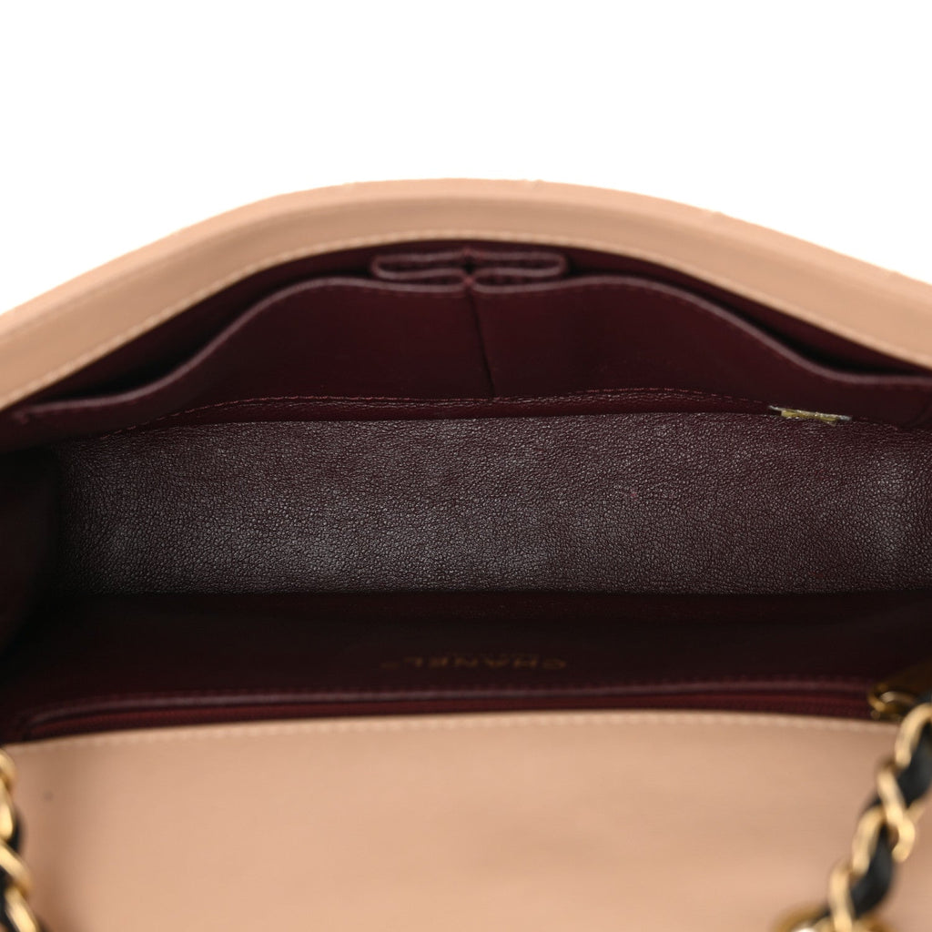 Caviar Quilted Medium CC Filigree Flap Beige Black
