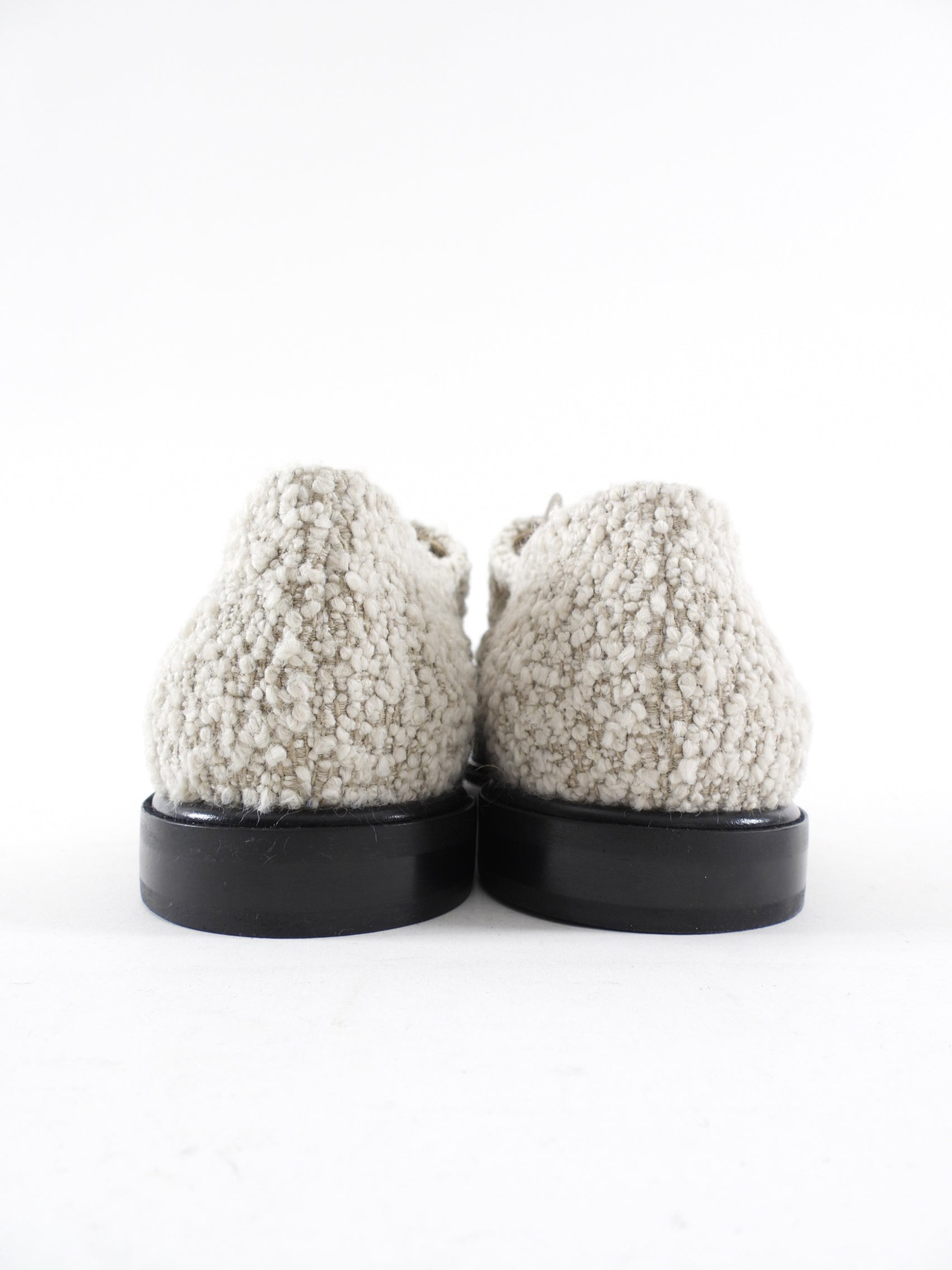 Giorgio Armani Beige Boucle Wool and Patent Cap Toe Oxford Shoes - 40
