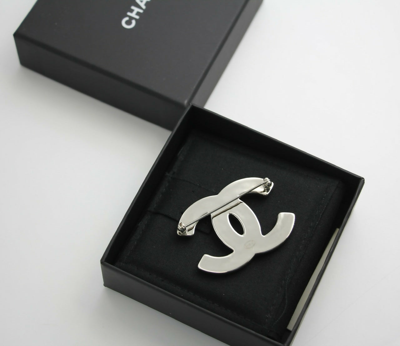 Chanel B19C Rhinestone Light Blue Deep Blue Gray Brooch