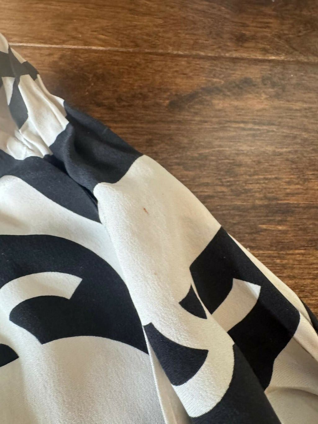Chanel 2021 SS Wave Pants – Black & White