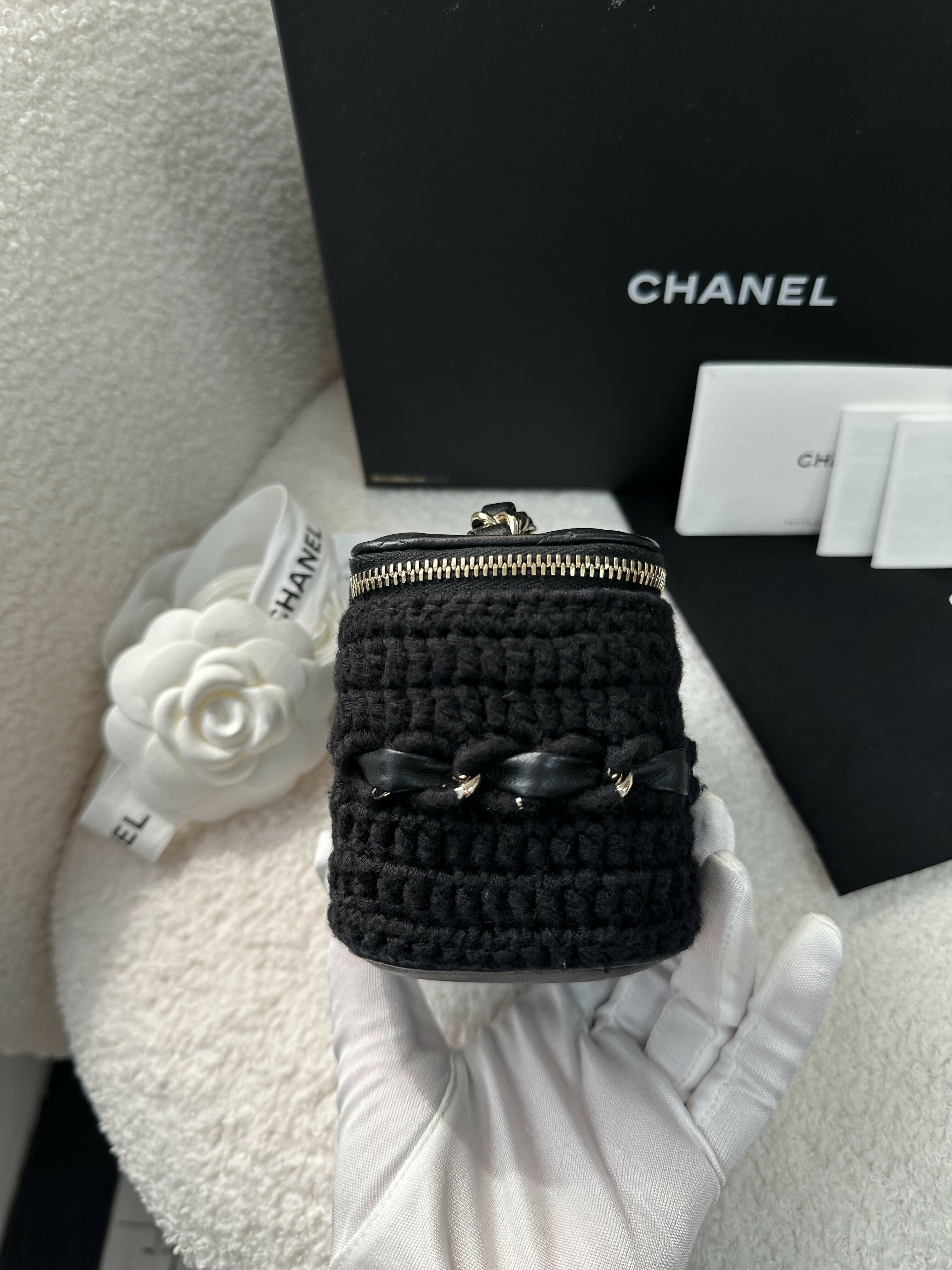 Chanel (21) Mini Vanity Case