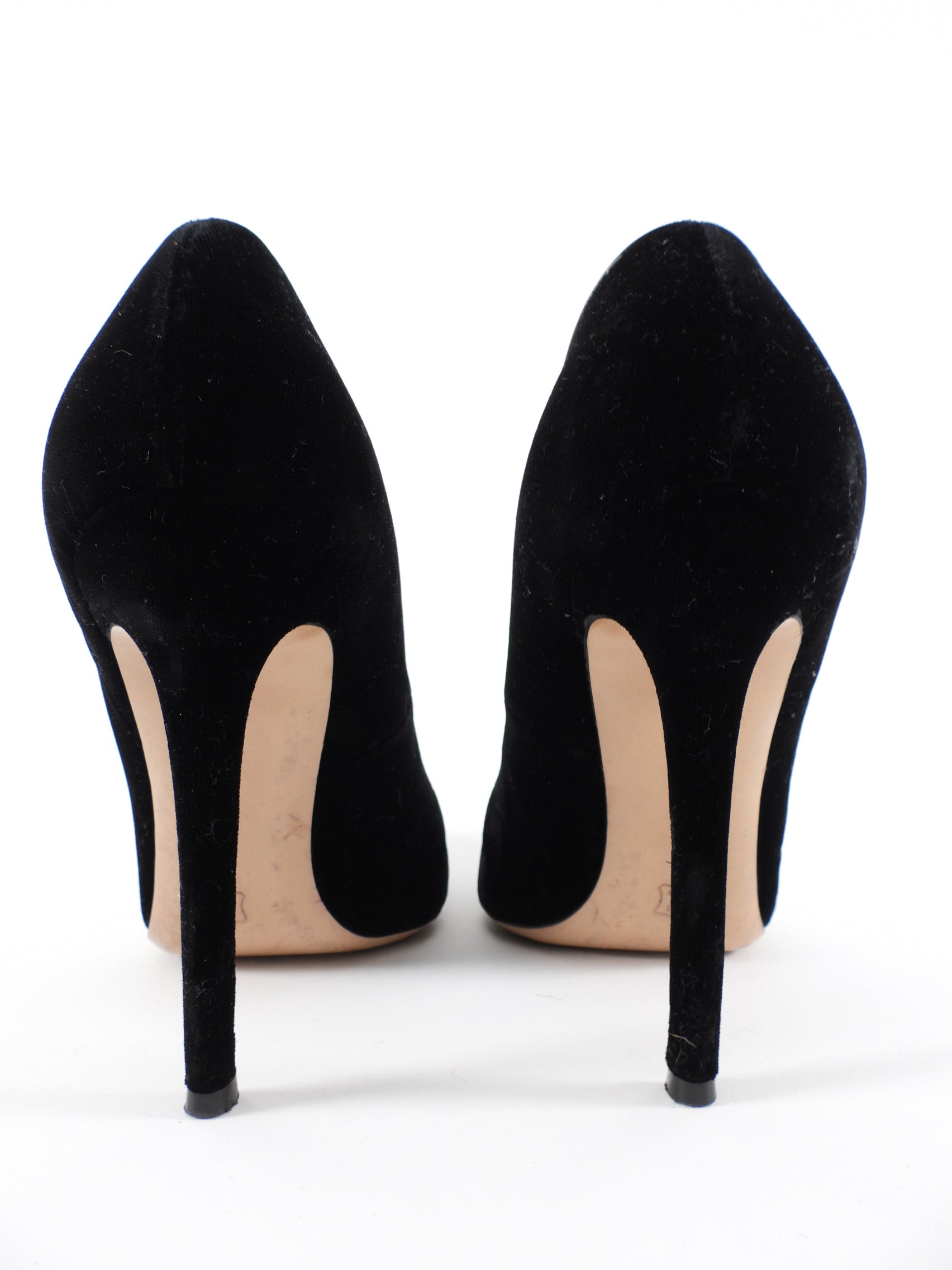 Gianvito Rossi x Altuzarra Black Velvet Tassel Pumps - 38