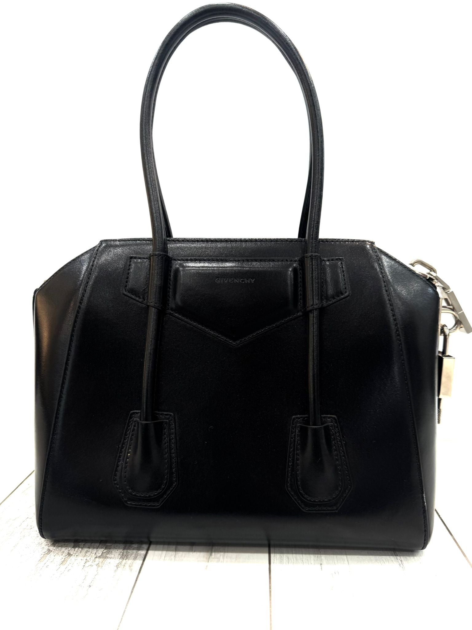 GIVENCHY ANTIGONA TOP HANDLE BAG MEDIUM