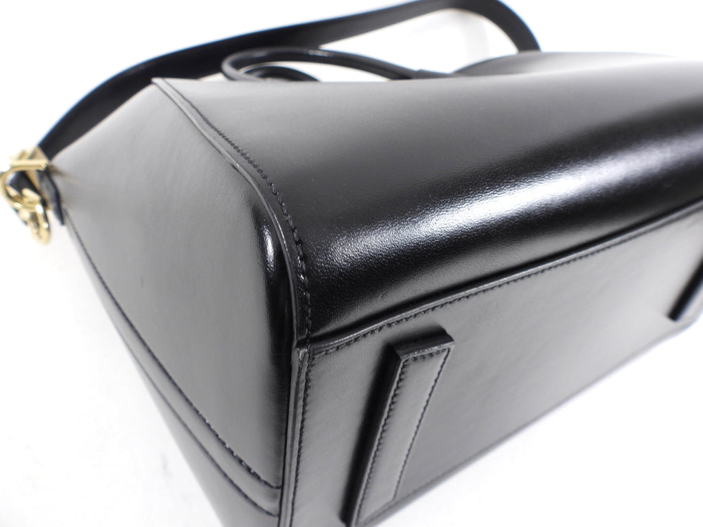Givenchy Black Antigona Medium Smooth Leather Bag