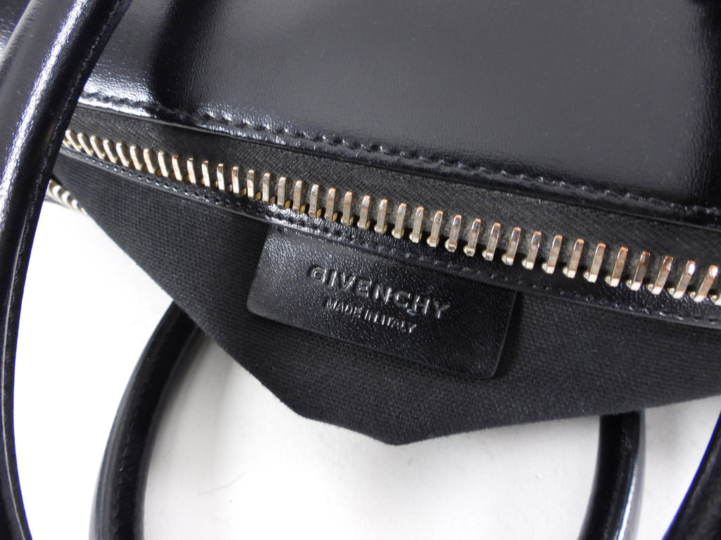 Givenchy Black Antigona Medium Smooth Leather Bag