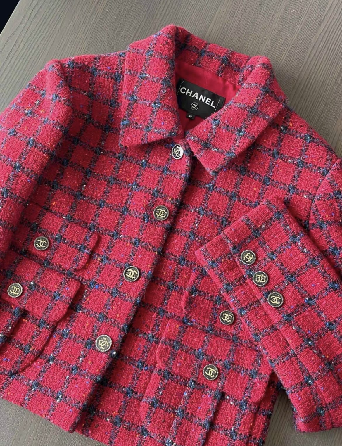 Chanel 2022 AW popular red jacket