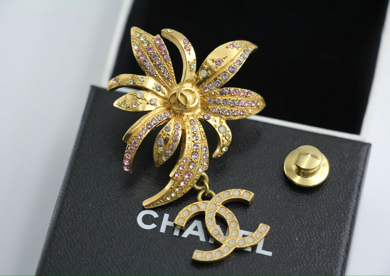 Chanel Vintage 02P Rhinestone Pink Silver Palm Tree Brooch