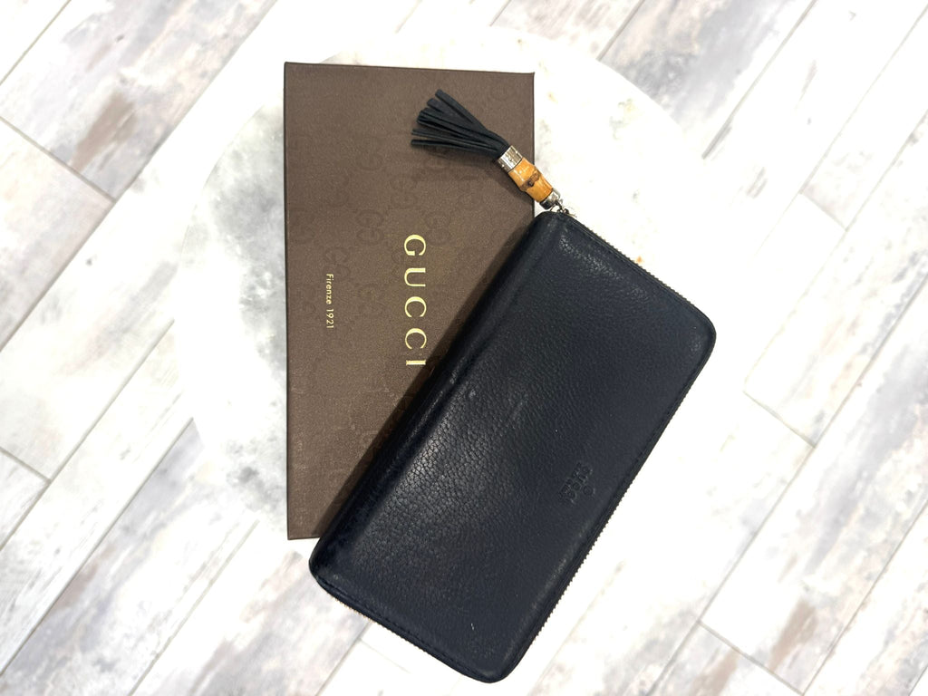 GUCCI WALLET WITH BAMBOO TASSEL
