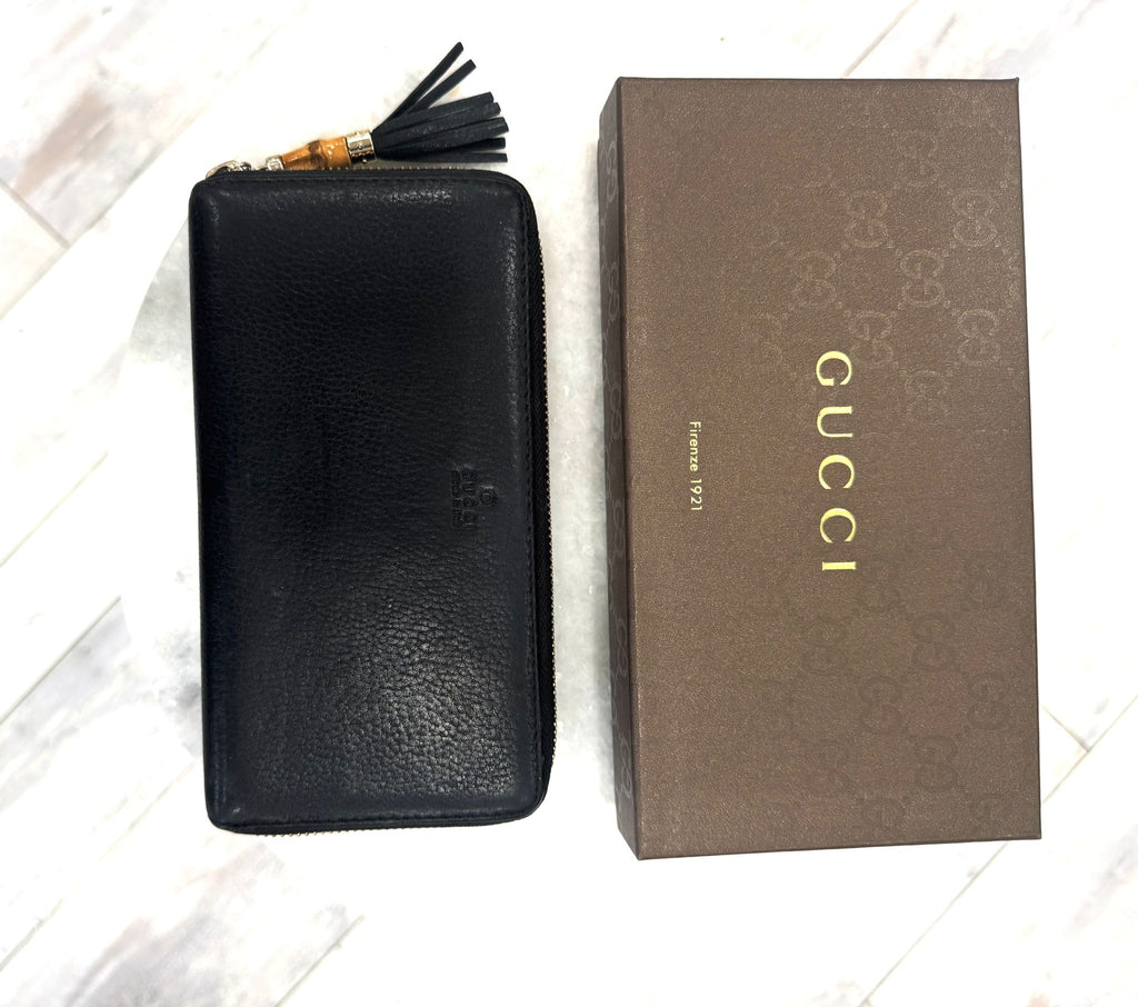 GUCCI WALLET WITH BAMBOO TASSEL