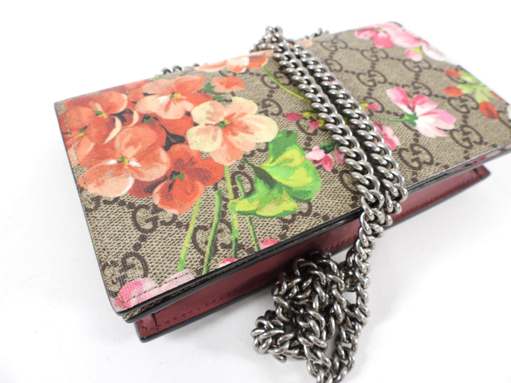 Gucci Blooms Monogram Supreme Pink Floral Wallet on Chain